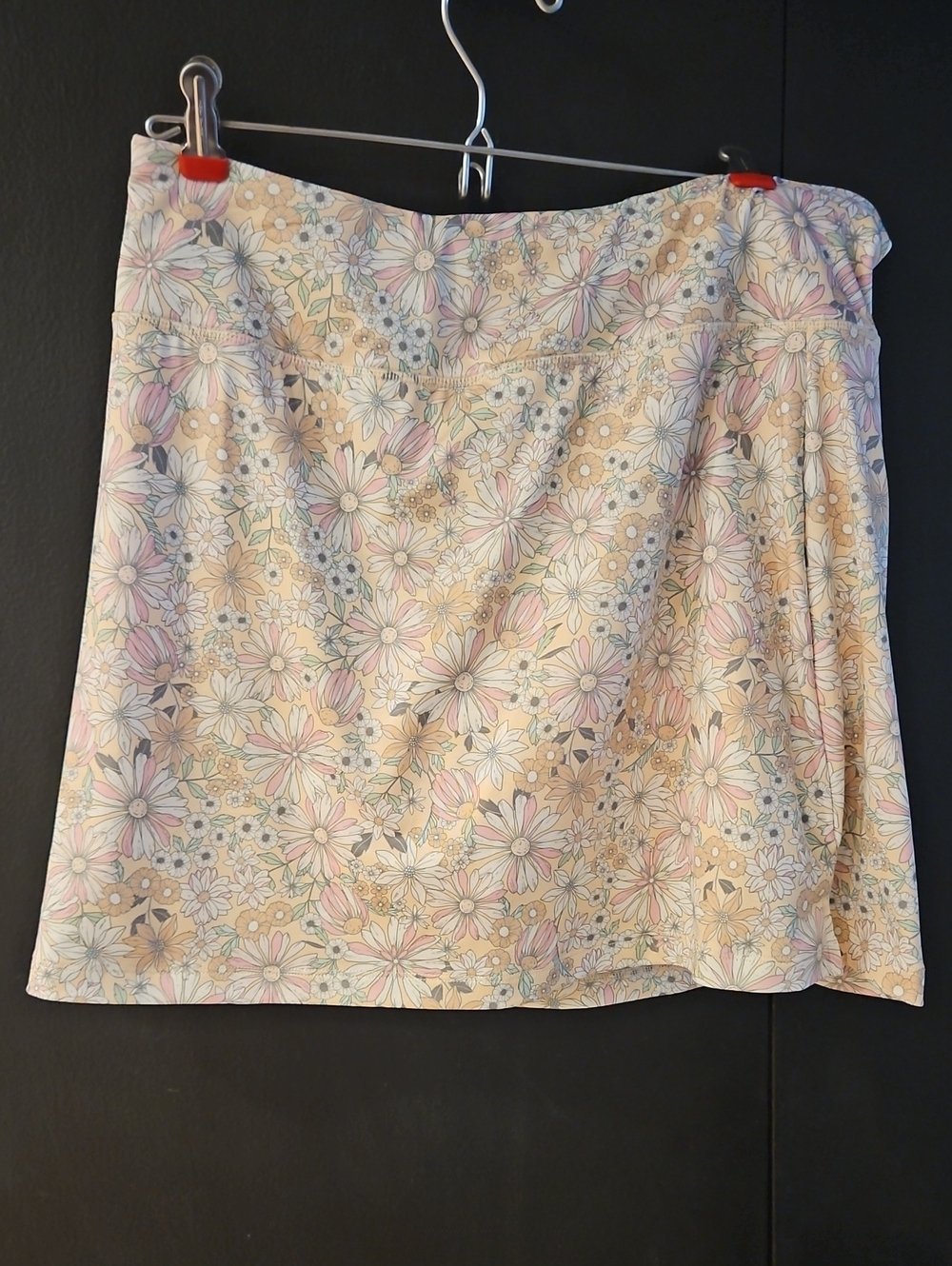 Kensie Pastel Floral Print Skort